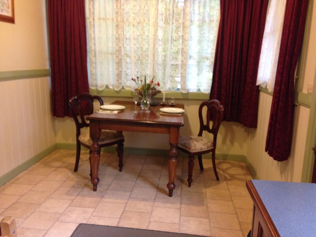 Bed and Breakfast Secrets Hideaway Blackheath Zimmer foto