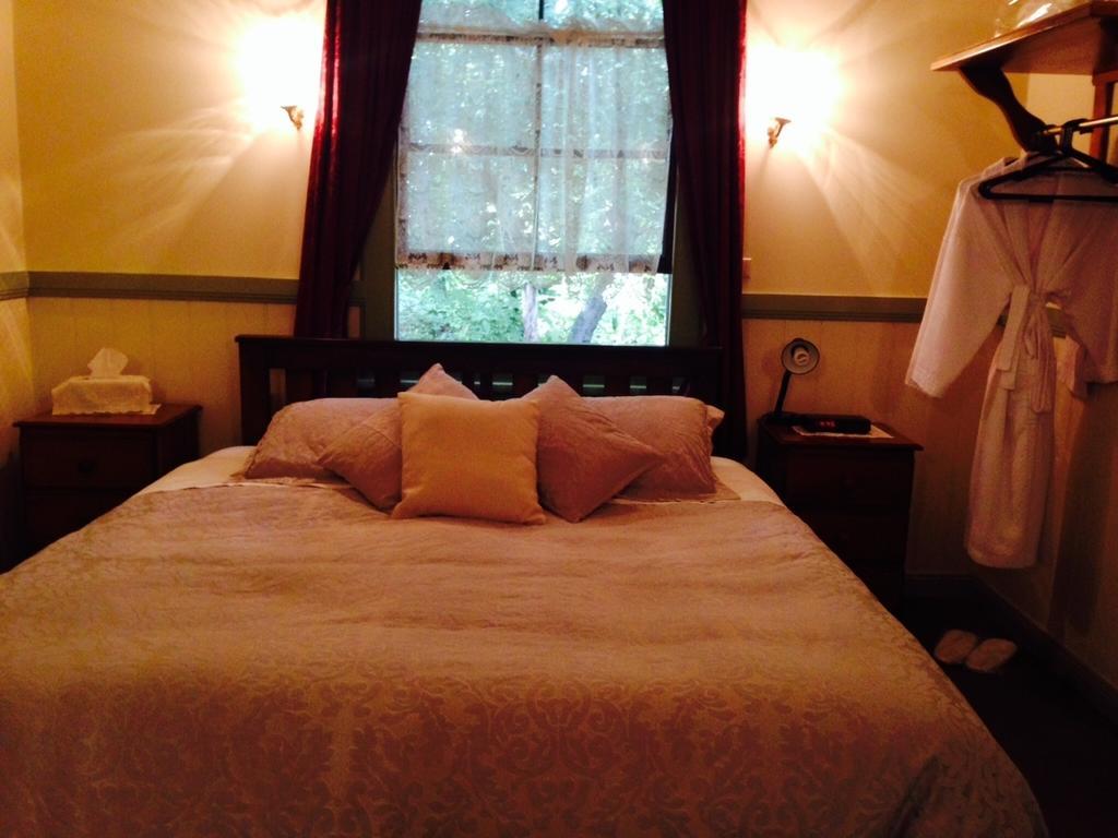 Bed and Breakfast Secrets Hideaway Blackheath Zimmer foto